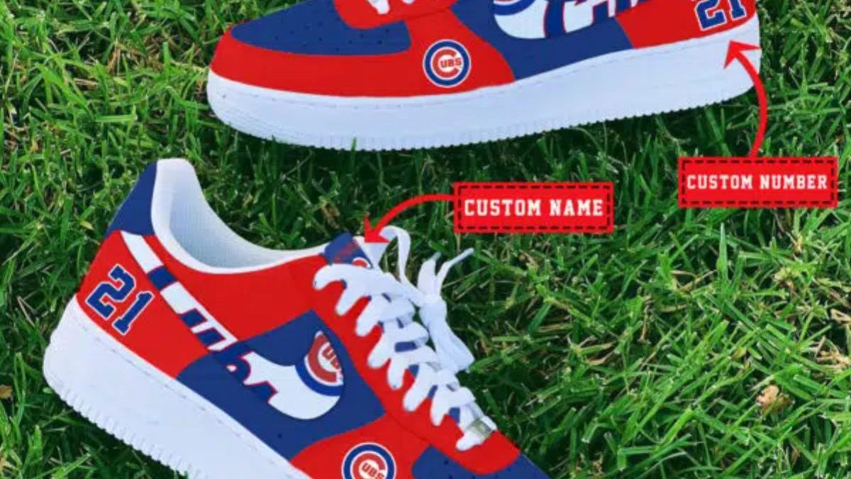Personalized Chicago Cubs Crocs - Perfect for Fans!