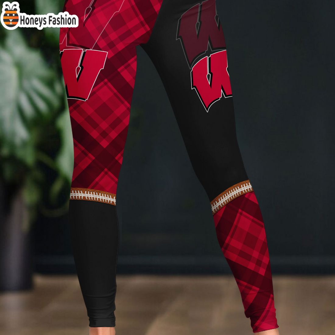 HOT NCAA Wisconsin Badgers Plaid Pattern 3D Women Sport Legging